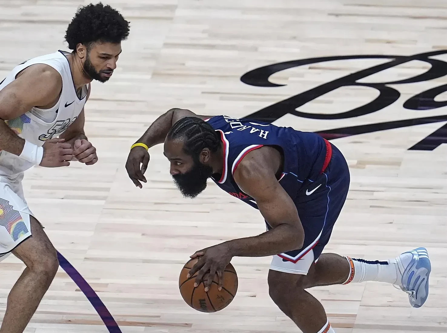 九游下载安装-哈登重要时刻比赛规则变更，法国队带队取胜！观众掌声雷动(哈登带队火箭历年战绩)