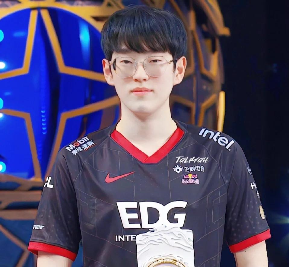 九游平台-白日梦黑白分明是什么意思