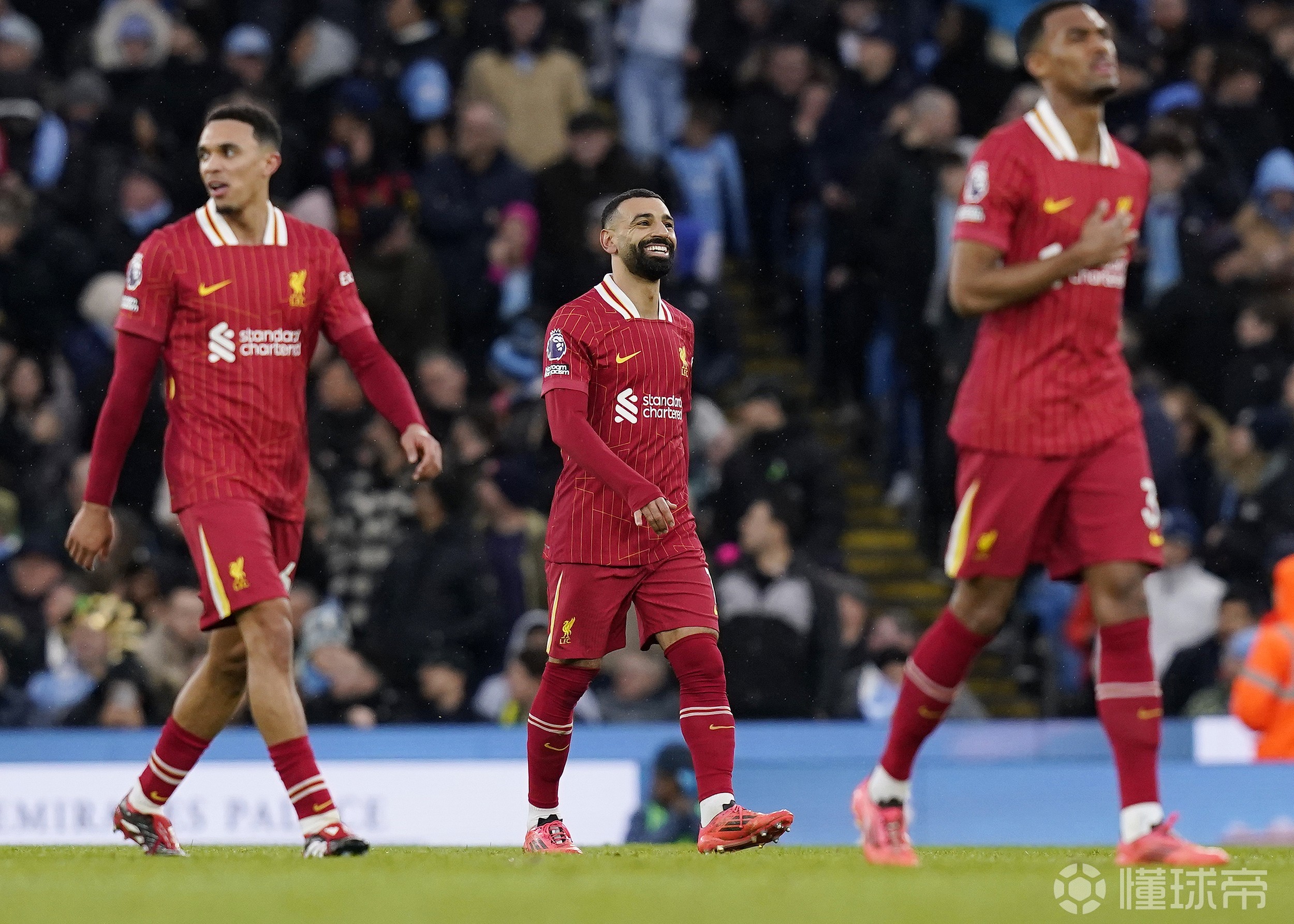 九游平台-Ming迎来二十赛季出色发挥，曼联观众热烈欢呼！观众掌声雷动的简单介绍