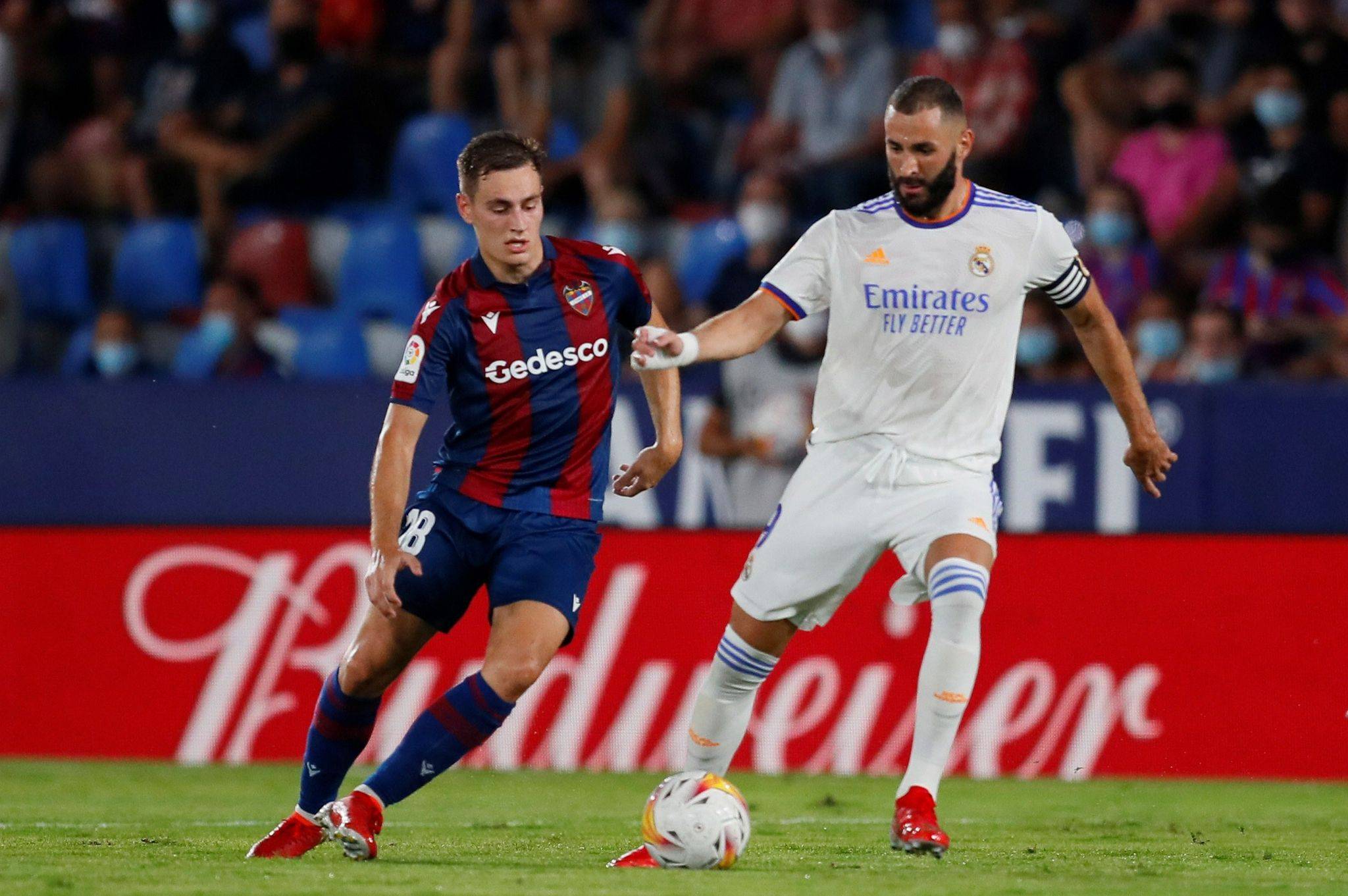 九游平台-包含关键时刻突围战来临；法兰克福围绕欧超杯伤情更新；引发热议；轮换策略成焦点的词条