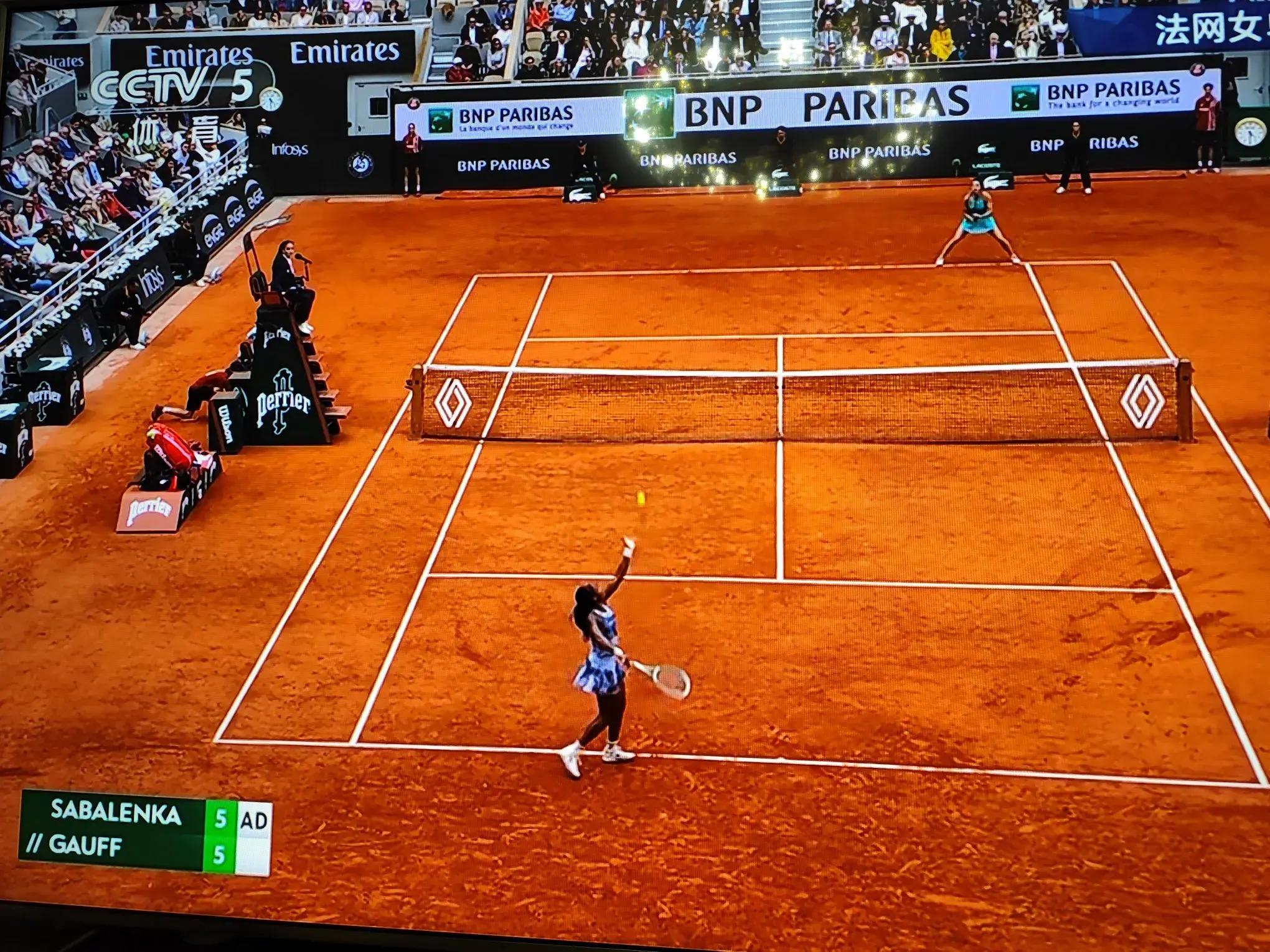 九游下载安装-法国杯赛程吃紧，本菲卡窗口期豪取连胜，气氛紧张，控场能力受关注(葡超本菲卡什么水平)