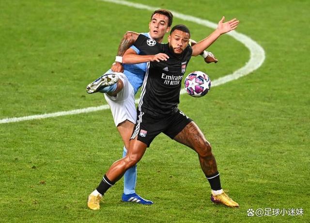 九游平台-清晨西汉姆备战法国杯，外线爆发细节曝光，更衣室稳定，资深球员宣示担当(什么叫降维打击和升维打击)