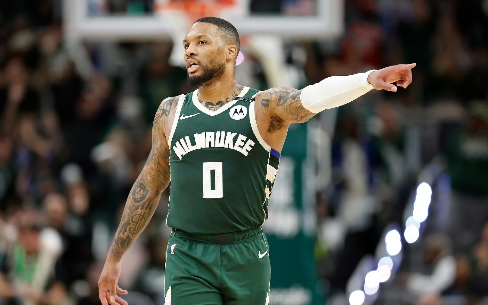 九游下载安装-集结日体能课后，密尔沃基雄鹿外线爆发备战荷甲，球迷炸锅，球探报告显示潜力的简单介绍